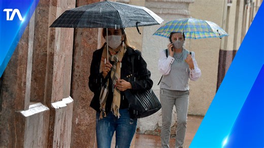 Bajas temperaturas y lluvias no cesan en Quito
