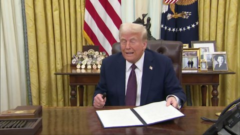 Pres. Trump signs order to declassify JFK, RFK, MLK docs