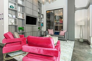 Parker House - Apartment Living in Fort Worth, TX