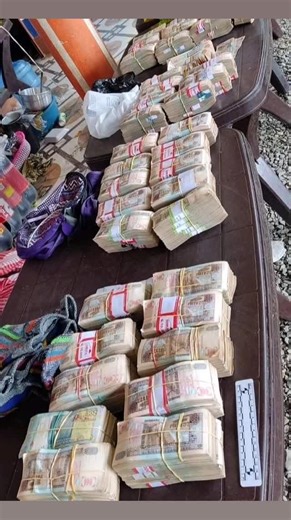 Exploring International Currency Notes Collection