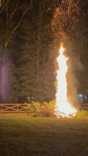 2.6K views · 18 reactions | Saturday night’s #bonfire #friends | Jordan Lea 90 | Facebook