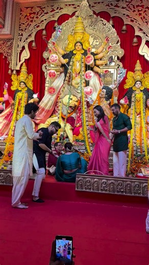 Ajay Devgn, Kajol, Nysa Devgan & Others At The 79th North Bombay Sarbojanin Durga Puja 2025 part 3 | Indian Television Academy