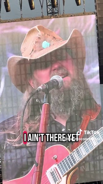 Chris Stapleton in Buffalo. White Horse. George Strait stadium tour. #chrisstapleton #georgestrait #buffalo