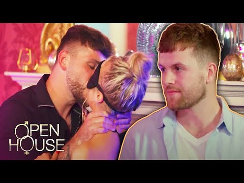 "It's All a Bit Too Much" Couple Try Polyarmoury For the Frist Time | Open House