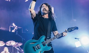 Dave Grohl donne un concert surprise et reprend The Who, Led Zep et Nirvana