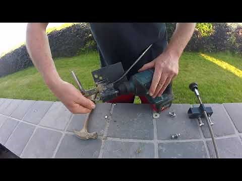 TUTO / LIFEHACK - Enterrer des centaines de mètres de fil pour robot tondeuse sans effort