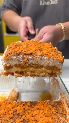 Carrot Cake Tiramisu?!? 🥕🍰 Raymond whipped up this carrot cake spin on tiramisu using carrot juice, shredded carrots, and cream cheese!Would you try?? #carrotcake #tiramisu #recipe | Foodbeast