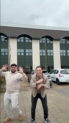 Hoe heet dat liedje of hoe heet dat dansje #newmusic