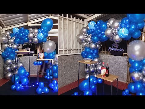 Decoración de fiesta color azul y plateado