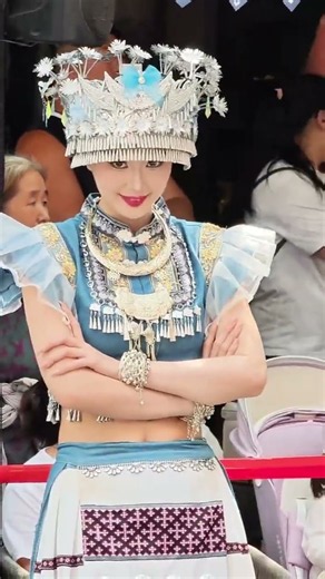 The quirky and clever Jingjing SongThe eternal love of the city #dance