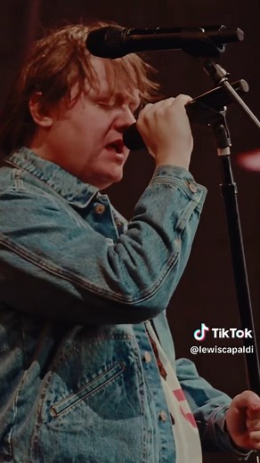 Playing 'Naive' by The Kooks: Pub Performance Then Luke Pritchard Duet