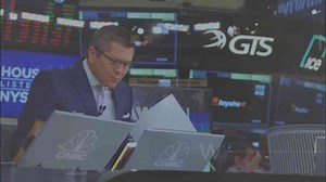 The U.S. Faces Growing Economic Pressure from Multiple Fronts