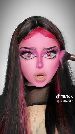 Draculaura Makeup Tutorial | Monster High Cosplay