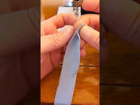 How to use a Binder foot attachment and a bias gauge