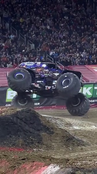 Sidewalls to Wheelie?!?!? What a mad man!! #monsterjam #monstertruck #motorsport #trucks #reels #save #skills #2024 | Monster Truck Lord