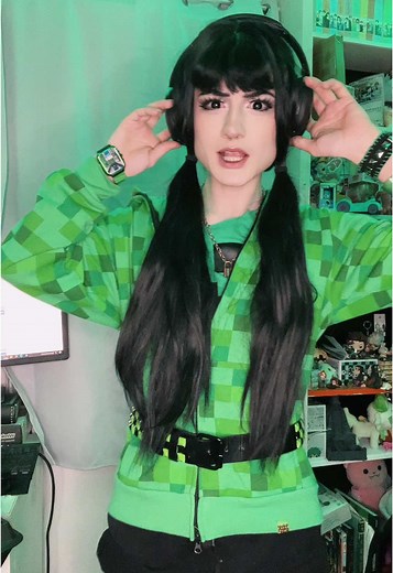 Creeper Cosplay Ideas Inspired by Minecraft Movie