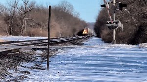 3.8K views · 2.6K reactions | This is about as fast as they go. #trains #railroad #freighttrain | Midwest Railroads | Facebook