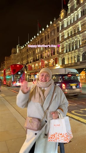 Maroua on Instagram: "my irreplaceable 🩷 I love you mommy"