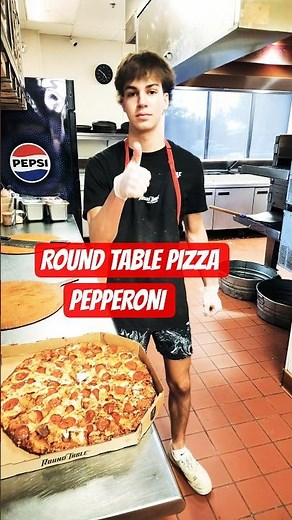 ROUND TABLE PIZZA #usa #pizza #food #fastfood #pizzalover #italianfood #pizzafood #pizzatime #Lodi