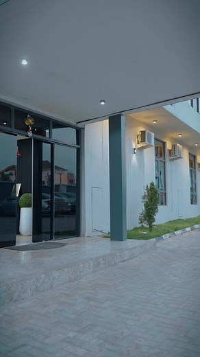 I introduce to y’all my new merch. Happy new year from da heelz merch | Mr heelariouz