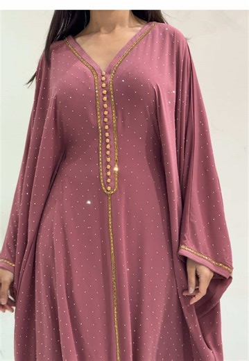 كولكشن العيد متوفر بعدة ألوان للطلب وتس اب #ملابس #مخاوير_اماراتيه #فساتين #ابوظبي_الامارات #دريسات