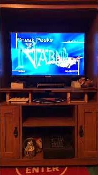 Sneak Peeks Menu from Touchstone DVDs from the mid 2005