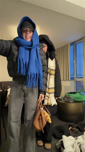 New York Day Two: Outfit Checks and Crowd Experiences