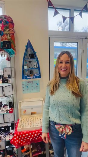 VIDEO Visit Jenny Wrens gift shop in Old Town. It's at the The JPK Project/SASBAH Hub at 39 Church Street. Jewellery and gifts made with love and inspired by nature - why not pop in. Everyone welcome. @followers @top fans Bournefree Magazine Eastbourne Unltd Chamber of Commerce #eastbourne #eastbournelocal #eastbournebusiness | Bournefree Magazine