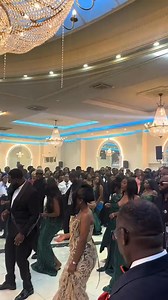 ❗️Wow "Ekoko " 😍 mariage de qualité quand on voit on sait sans Ferre Gola Le Padre pas d’ambiance👌dynastie toujours meilleur album générique ekuba 🔥🔥🔥 #OYO_BISO #viralpost2025シ #followers #foryoupageシ | Owen Tweet