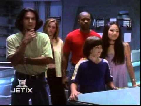 Dimitria presents the Turbine Laser | Turbo | Power Rangers Official