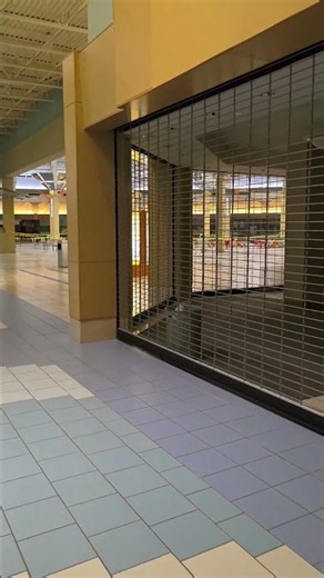 Dead Mall Walkthrough: Galleria at Pittsburgh Mills N4 | Food Court