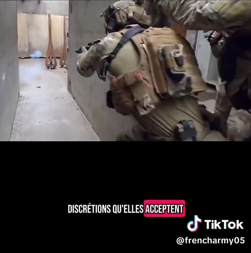 Les forces spéciales françaises 🫡💪🏻🪖🇫🇷. #pourtoii #fyp #armee #100k #frencharmy #militarylife #armeefrancaise #militaire #forcesspeciales #1errpima #edit #france #🇫🇷 #intervention #contreterrorisme #war #guerre #commando #specialforces #parachutiste #commandomarine #13rdp