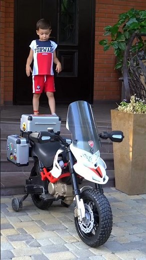 BOY ride on Excavator Unboxing and Assembling Power Wheels Tractor Watch This Kid's Epic Ride!