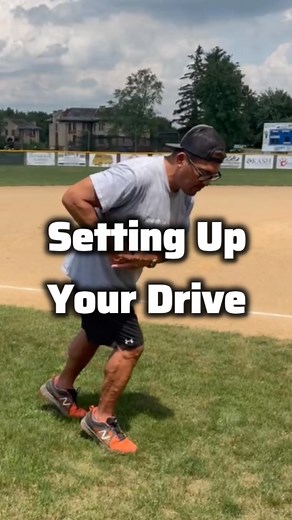 Correct positioning of your body weight creates the correct muscle activation. | PowerhouseMechanics