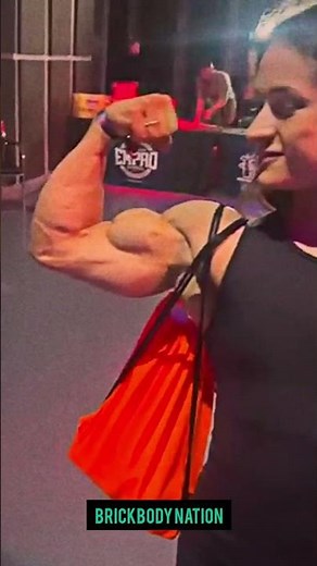 She’s Stronger Than You Think 💪🔥 | Female Biceps Motivation #gymlife #gymmotivation #gymlover #viral