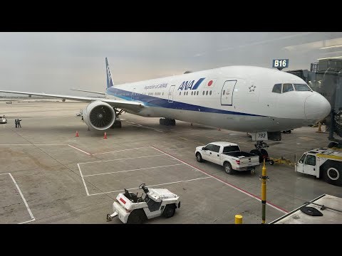 ANA NH111 777-300ER (ゼネラル・エレクトリックGE90-115BL) 離陸