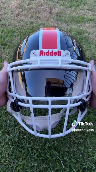 How to Put a SHOC Zero G Clear Visor on a Riddell Speed 🏈⚡️ #fyp #foryou #foryourpage #nfl #americanfootball