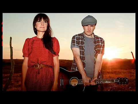 AMARAL-Son Mis Amigos (con Letras// with Lyrics)