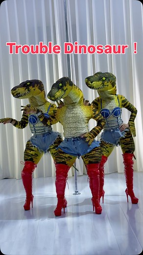 宋瑶Song Yao | Pole Dance | Trouble Dinosaur！#cosplay #poledance #dragon #abstractart #troublemaker | Instagram