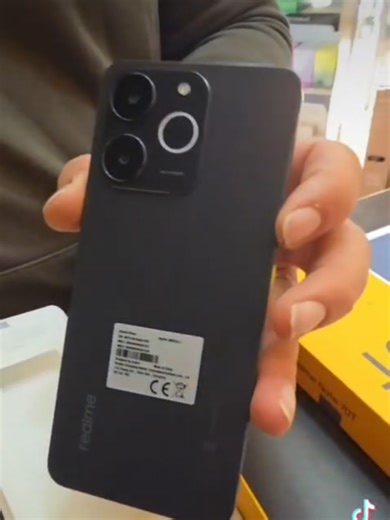 📲 NUOVI SMARTPHONE SEMPRE DISPONIBILI ⬇️ PREZZI SEMPRE BASSI ✅ AFFIDABILITA' DI GARANZIA 🪛 RIPARAZIONI RAPIDE E DI QUALITA' 📍Via Giambattista vico n°57, San Valentino Torio(SA) Vieni a trovarci in negozio, ti aspettiamo! 😉 #perte #fyp #smartphone #offerteperte #viral