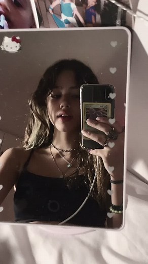 Os vídeos de beca oliveira (@nottrebeca) com