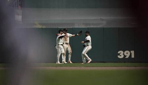 Diamondbacks vs. Giants Prediction, Odds, Picks - April 19