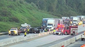 1 injured in wreck that temporarily shut down I-26 east