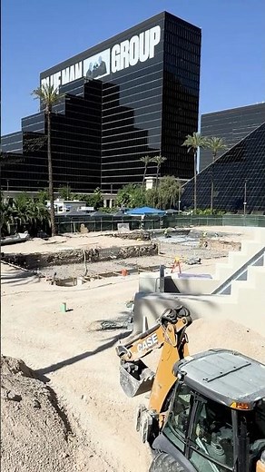 The New Luxor Pool is Under Construction! 🧱