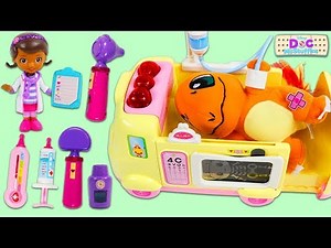 POKEMON Charmander Visits Doc McStuffins Toy Hospital!