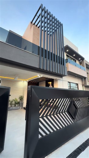 📞 0331-6214268 🔥 LAST OPTION! Limited Offer — Don’t Miss 😳 🏡 Back Open Luxury House For Sale 📍 Bahria Town Rawalpindi ⬇️ Basement | 🏠 Ground | ⬆️ 1st Floor 🌿 Back Open = Open View Privacy 📌 Prime Height Location Serious buyers only ✅ 👉 Follow for daily property deals 👍 Like Share 📩 DM or call now for viewing #fyp #viral #trending #foryou #foryoupage