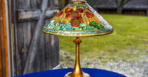 Antiques Roadshow:Appraisal: Tiffany Studios Poppy Table Lamp, ca. 1910 Season 27 Episode 13