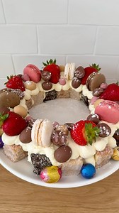 959 reactions · 333 shares | Make this easy Neapolitan Lamington wreath for Easter! #easter #easterbunny #eastereggs #easterdessert #easterbaking #easterideas #lamington #lamingtonwreath #easterdecoration | Stuff Mums Like | Facebook