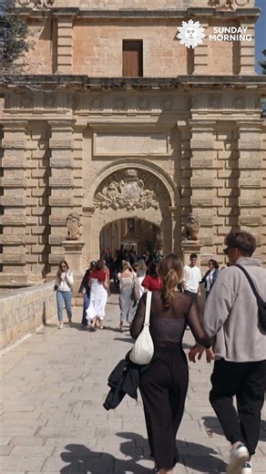 3.1M views · 35K reactions | After realizing the language barrier...