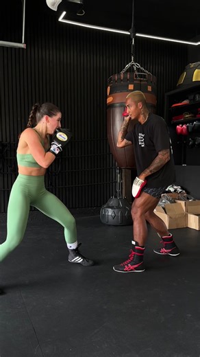 5.1M views · 34K reactions | Mid Range Counter Punching Options #boxingtips #boxingdrills #mittwork | Jeremiah Maestre | Facebook